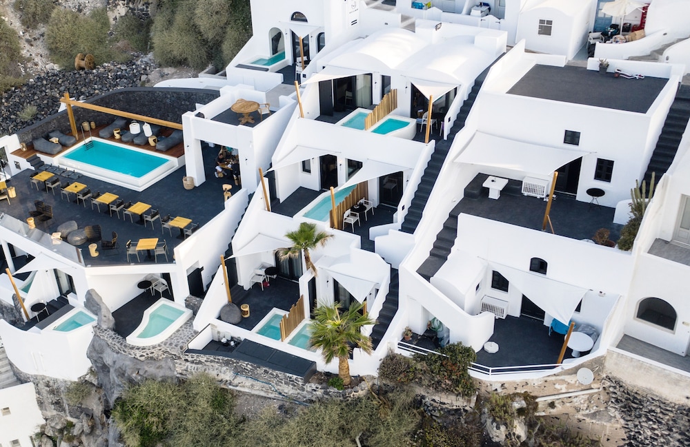 Stella Rocca A Mare — Hotel building in Imerovigli, South Aegean