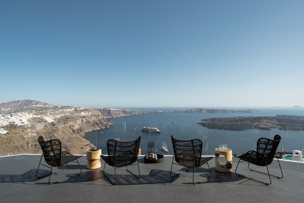 Stella Rocca A Mare — Attractions in the area in Imerovigli, South Aegean