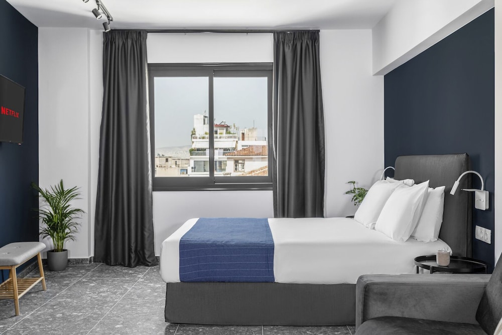 Play Theatrou, a member of Brown Hotels — Hotel rooms in Athens, Attica