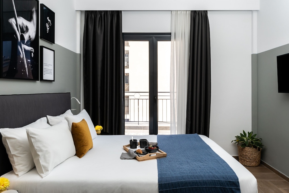 Play Theatrou, a member of Brown Hotels — Hotel rooms in Athens, Attica