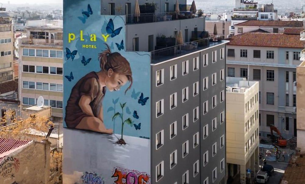 Play Theatrou, a member of Brown Hotels