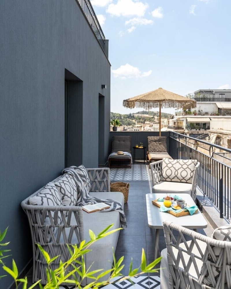Play Theatrou, a member of Brown Hotels — Hotel building in Athens, Attica