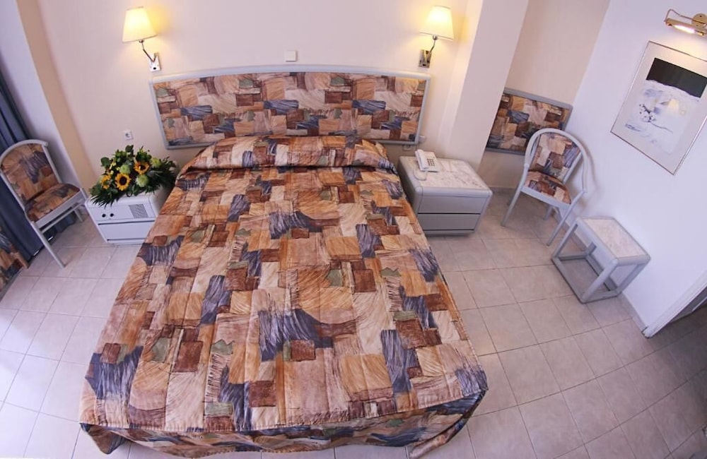 Olympos Beach — Hotel rooms in Faliraki, South Aegean