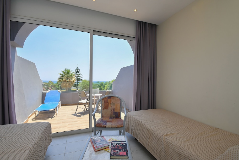 Olympos Beach — Hotel rooms in Faliraki, South Aegean