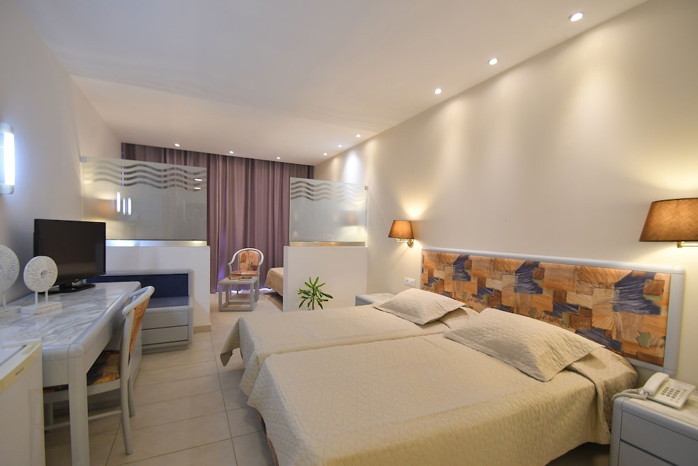 Olympos Beach — Hotel rooms in Faliraki, South Aegean