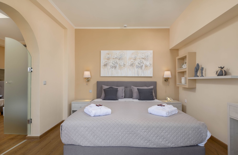 Olympos Beach — Hotel rooms in Faliraki, South Aegean