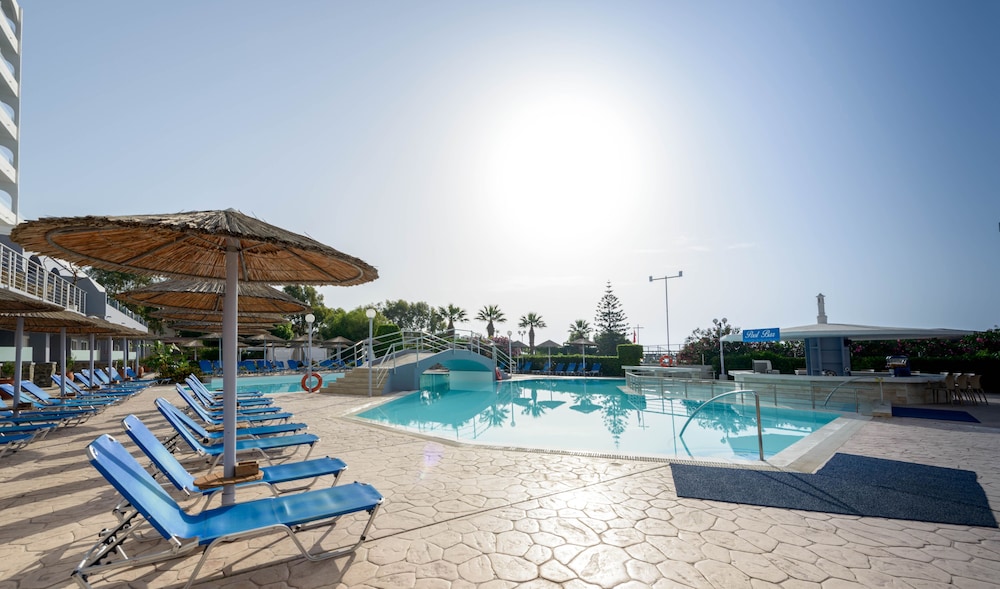 Olympos Beach — Swimming pool in Faliraki, South Aegean