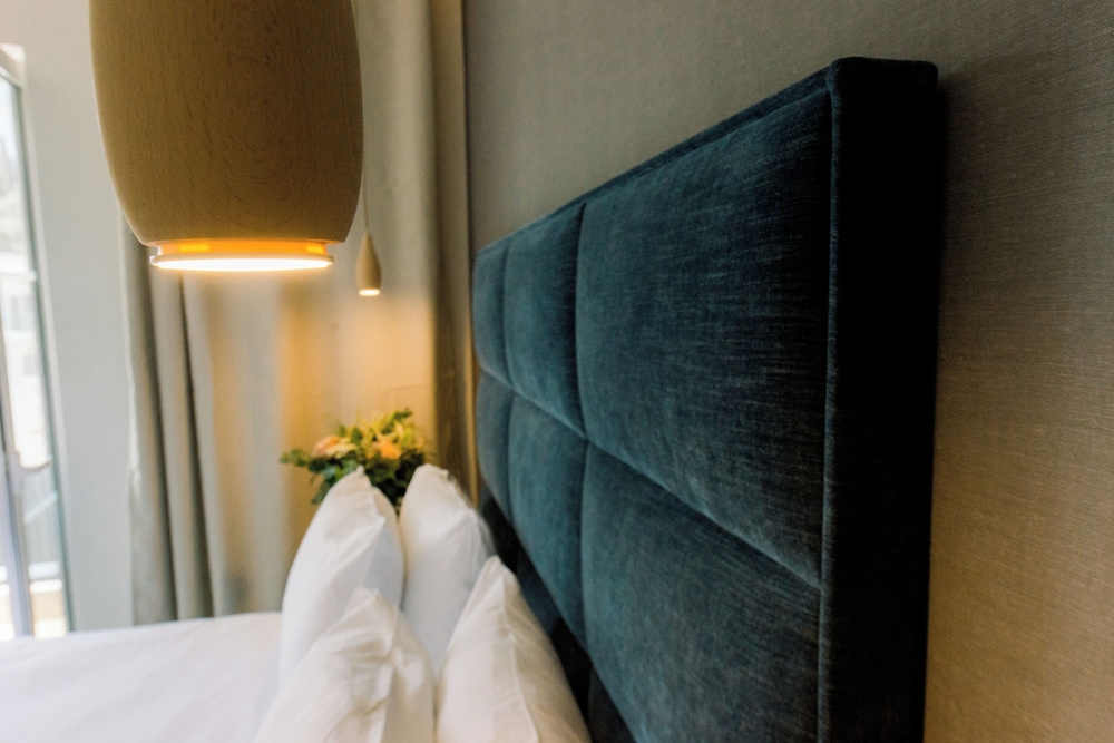 Ray Hotel Corfu — Hotel rooms in Perama (Corfu), Ionian Islands