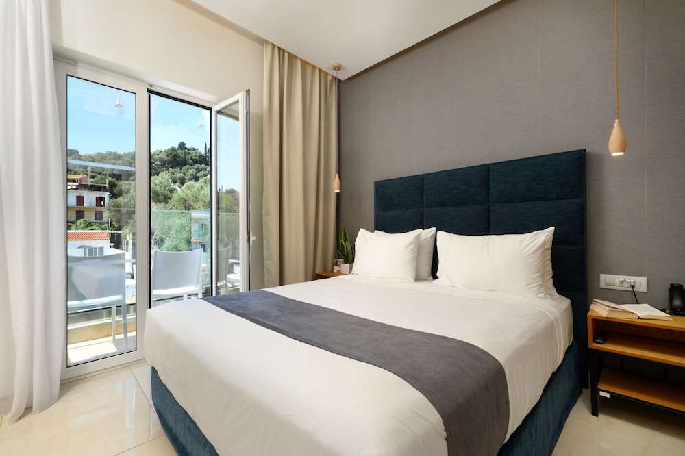 Ray Hotel Corfu — Hotel rooms in Perama (Corfu), Ionian Islands