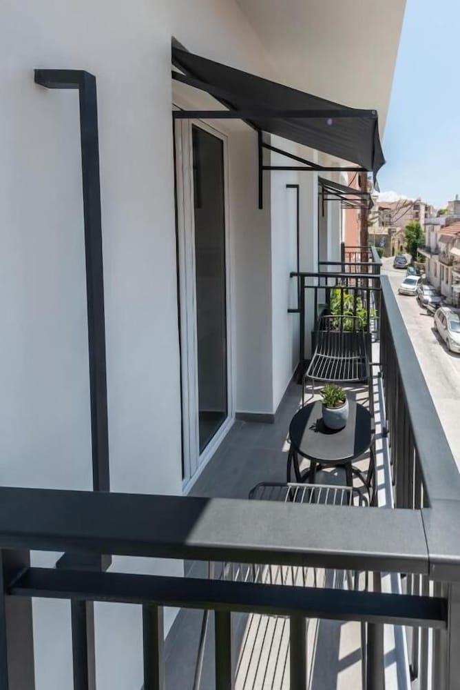 Bitzaro Boutique Hotel — Hotel rooms in Zante Town, Ionian Islands