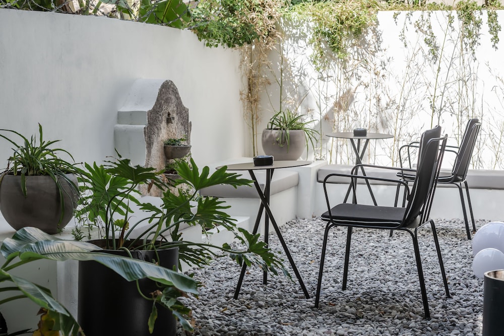 Bitzaro Boutique Hotel — Restaurant & bars in Zante Town, Ionian Islands