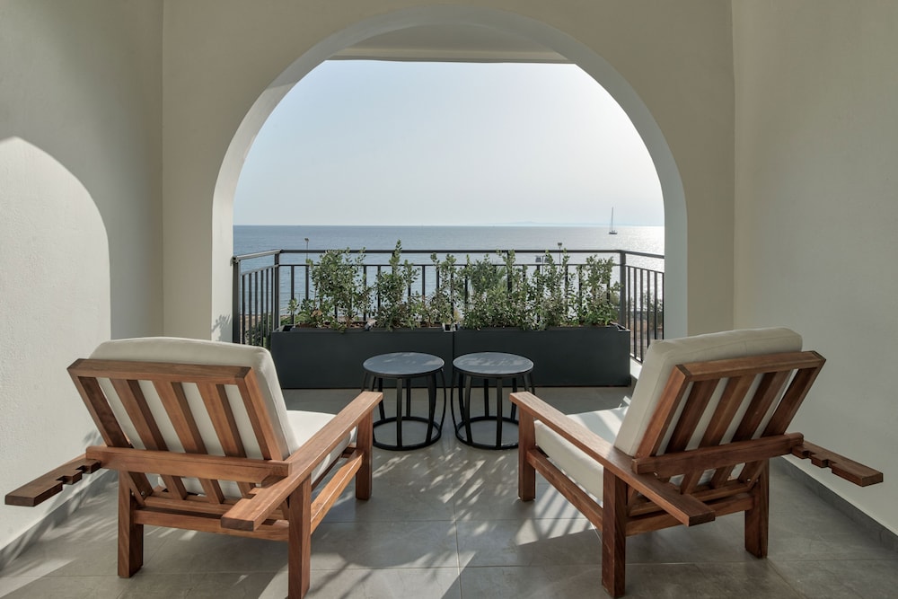 Bitzaro Boutique Hotel — Hotel rooms in Zante Town, Ionian Islands