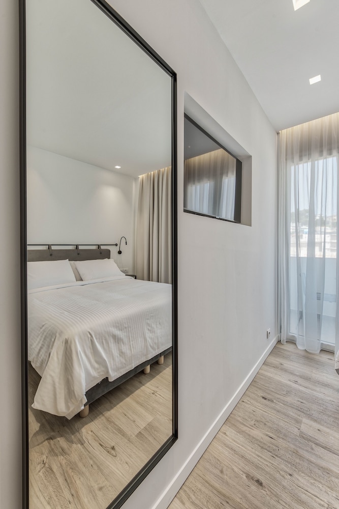 Bitzaro Boutique Hotel — Hotel rooms in Zante Town, Ionian Islands