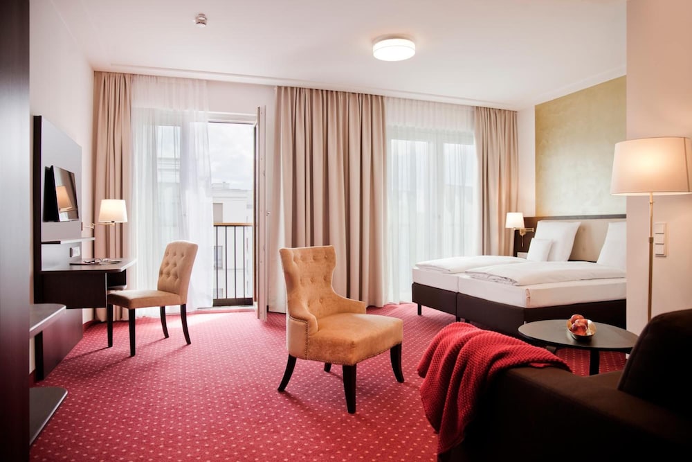 Gold Palais Hotel — Hotel rooms in Berlin, Berlin