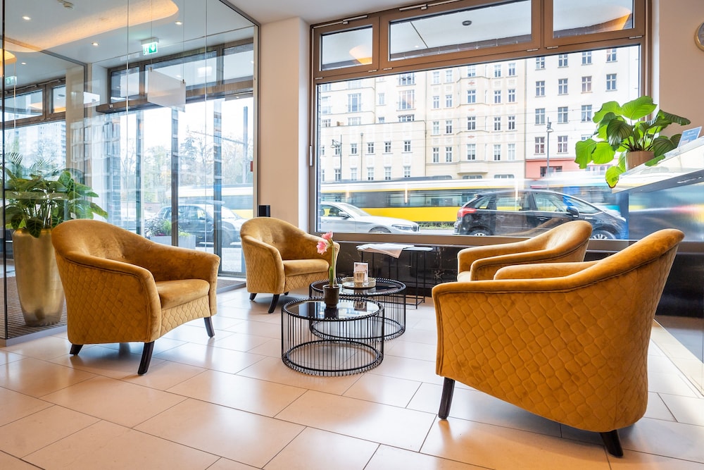 Gold Palais Hotel — Hotel building in Berlin, Berlin