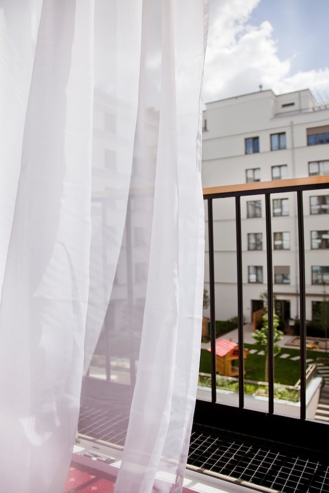 Gold Palais Hotel — Hotel rooms in Berlin, Berlin
