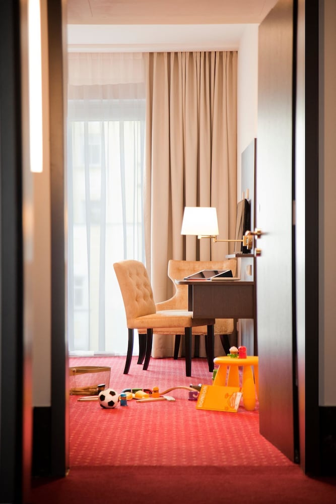 Gold Palais Hotel — Hotel rooms in Berlin, Berlin