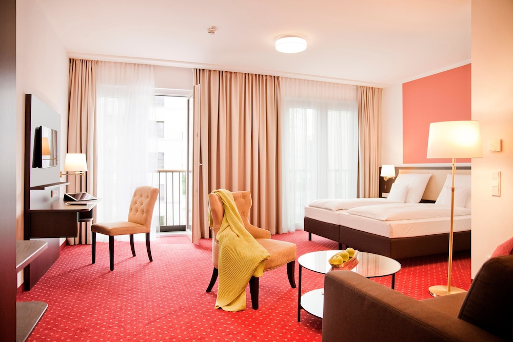 Gold Palais Hotel — Hotel rooms in Berlin, Berlin