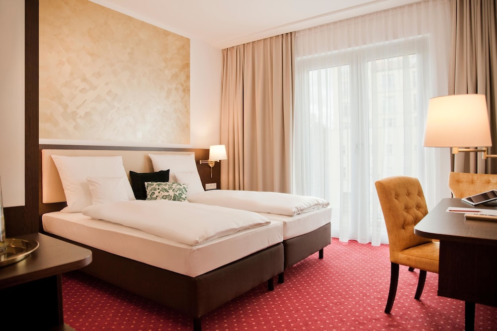 Gold Palais Hotel — Hotel rooms in Berlin, Berlin