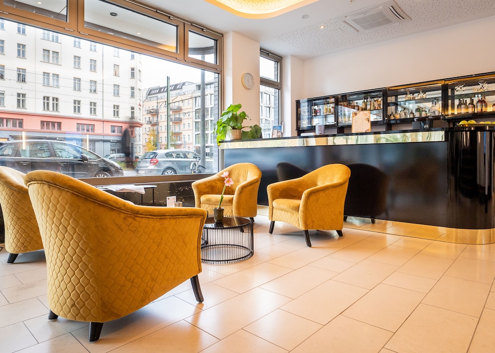 Gold Palais Hotel — Restaurant & bars in Berlin, Berlin