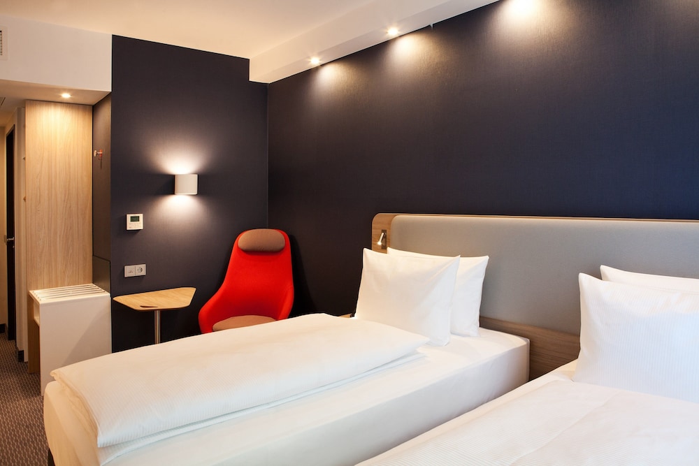 Holiday Inn Express Munich - Olympiapark by IHG — Hotel rooms in Munich, Bavaria
