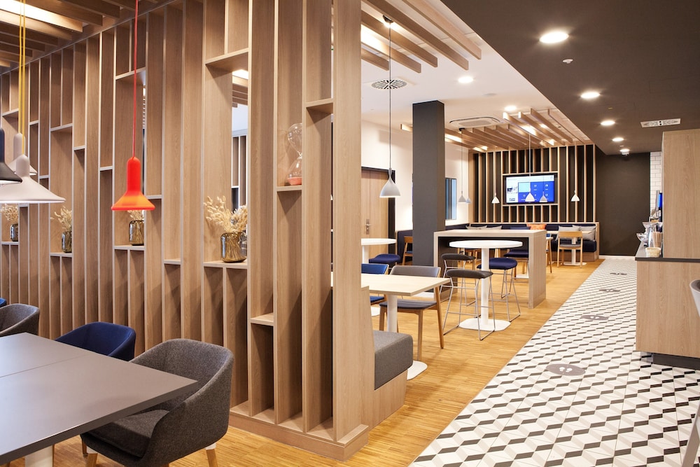 Holiday Inn Express Munich - Olympiapark by IHG — Restaurant & bars in Munich, Bavaria