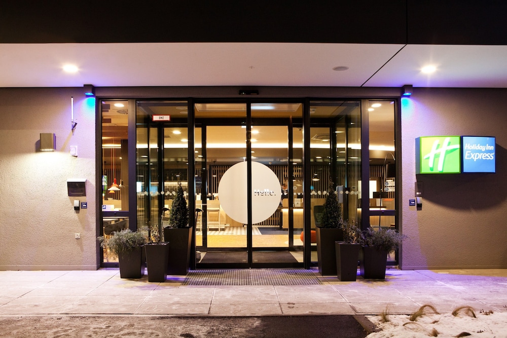 Holiday Inn Express Munich - Olympiapark by IHG — Restaurant & bars in Munich, Bavaria