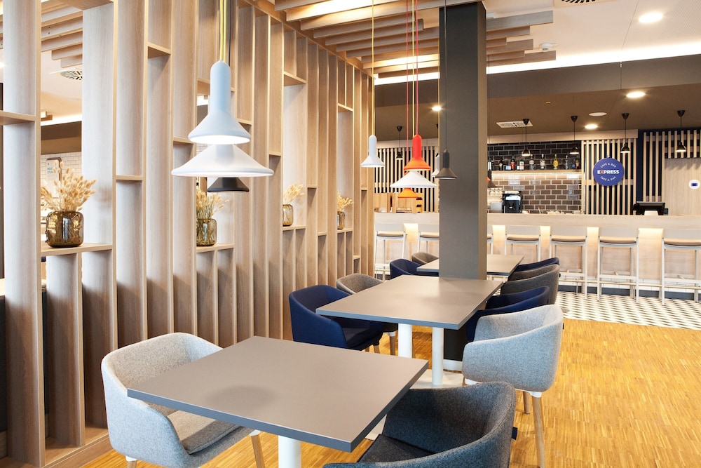 Holiday Inn Express Munich - Olympiapark by IHG — Restaurant & bars in Munich, Bavaria
