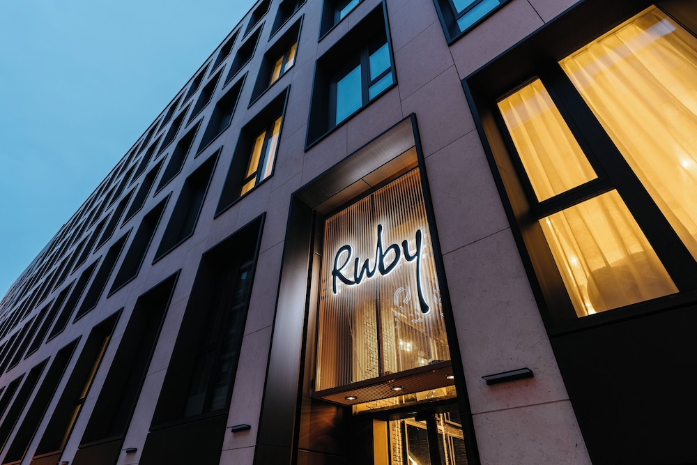 Ruby Louise Hotel Frankfurt by IHG — Hotel building in Frankfurt am Main, Hesse