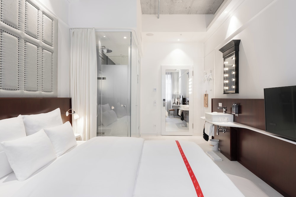 Ruby Louise Hotel Frankfurt by IHG — Hotel rooms in Frankfurt am Main, Hesse