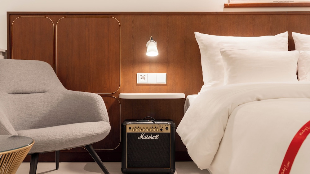 Ruby Luna Hotel Dusseldorf by IHG — Hotel rooms in Düsseldorf, North Rhine-Westphalia