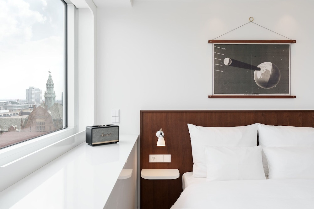 Ruby Luna Hotel Dusseldorf by IHG — Hotel rooms in Düsseldorf, North Rhine-Westphalia