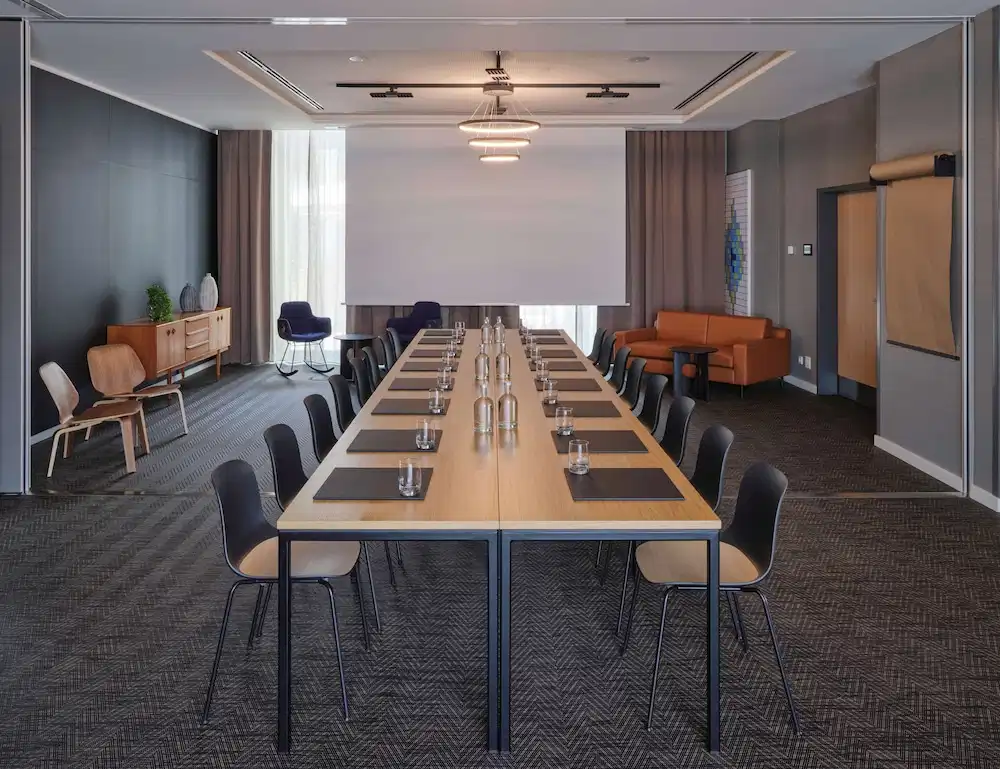 Adina Apartment Hotel Cologne — Hotel building in Cologne, North Rhine-Westphalia