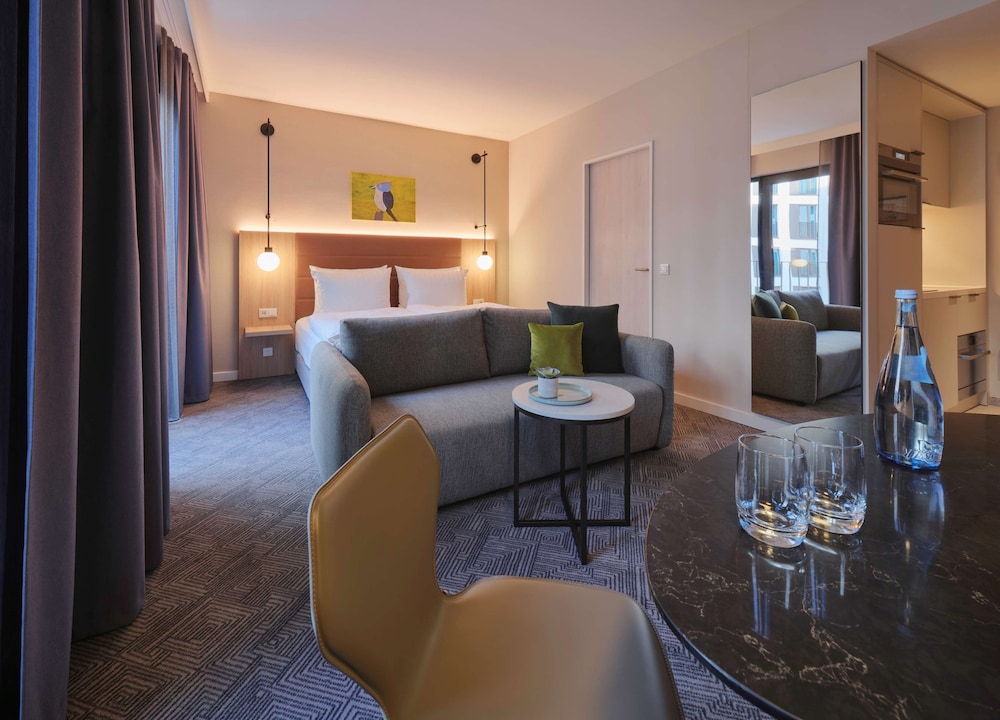 Adina Apartment Hotel Cologne — Hotel rooms in Cologne, North Rhine-Westphalia