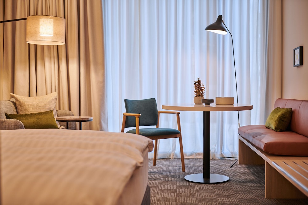 Adina Apartment Hotel Cologne — Hotel rooms in Cologne, North Rhine-Westphalia