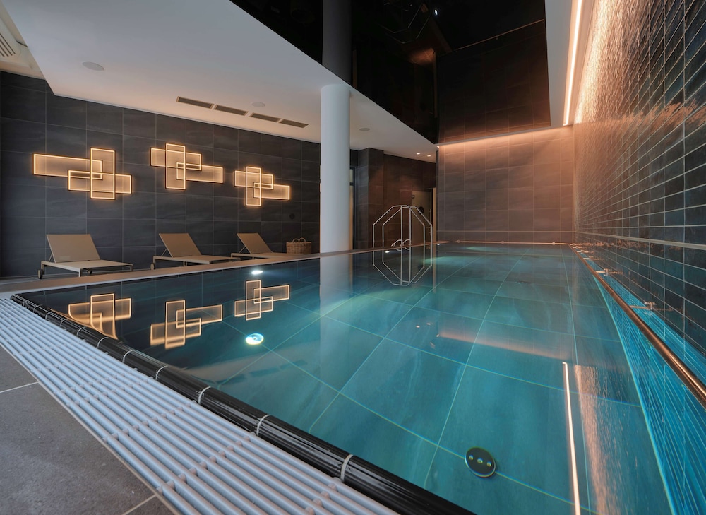 Adina Apartment Hotel Cologne — Swimming pool in Cologne, North Rhine-Westphalia