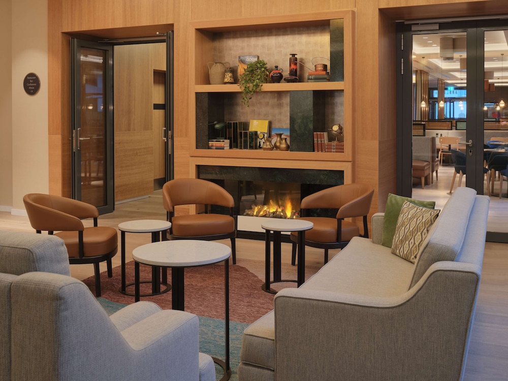 Adina Apartment Hotel Cologne — Restaurant & bars in Cologne, North Rhine-Westphalia