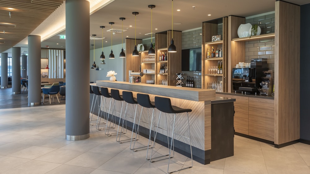 Holiday Inn Express Düsseldorf – Hauptbahnhof by IHG — Restaurant & bars in Düsseldorf, North Rhine-Westphalia