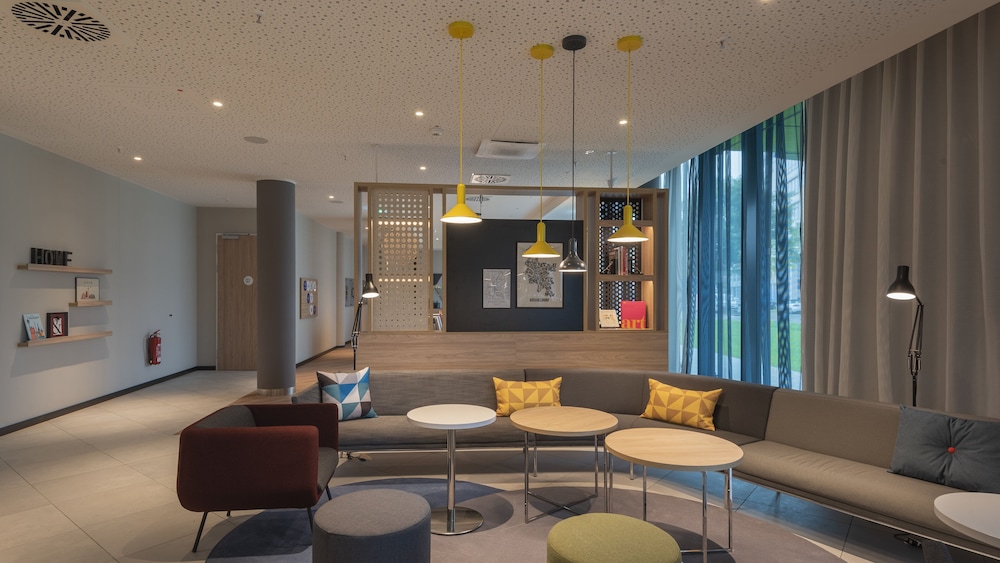 Holiday Inn Express Düsseldorf – Hauptbahnhof by IHG — Restaurant & bars in Düsseldorf, North Rhine-Westphalia