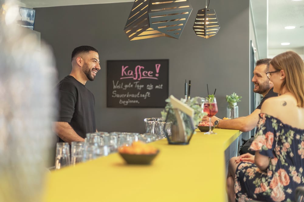 Holiday Inn - the niu, Seven Dusseldorf Ost by IHG — Restaurant & bars in Düsseldorf, North Rhine-Westphalia