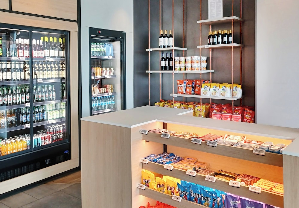 Holiday Inn - the niu, Hub Dusseldorf Messe by IHG — Restaurant & bars in Düsseldorf, North Rhine-Westphalia