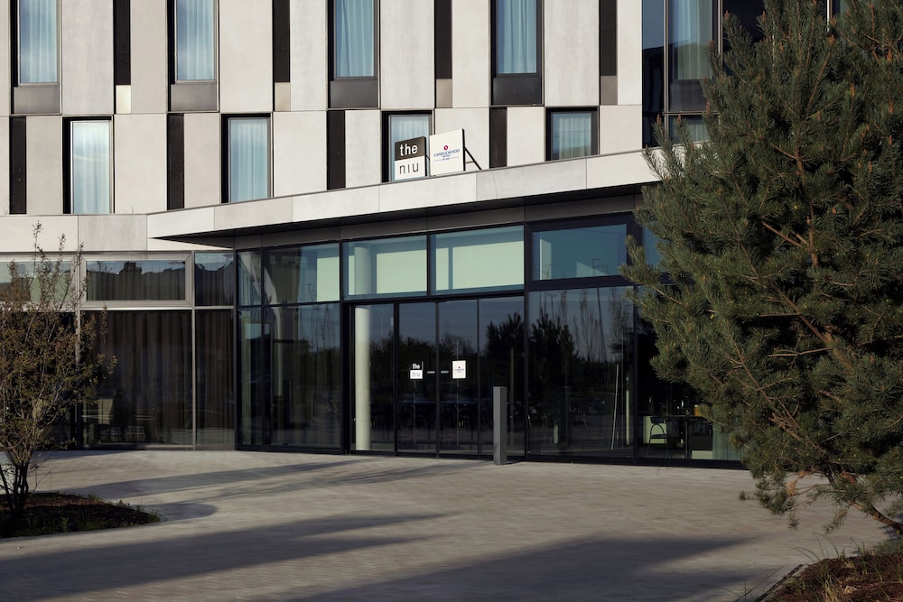 Holiday Inn - the niu, Hub Dusseldorf Messe by IHG — Hotel building in Düsseldorf, North Rhine-Westphalia
