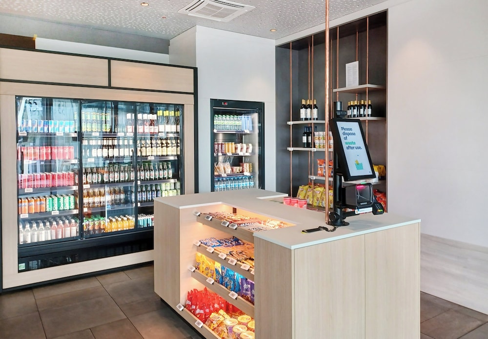 Holiday Inn - the niu, Hub Dusseldorf Messe by IHG — Restaurant & bars in Düsseldorf, North Rhine-Westphalia