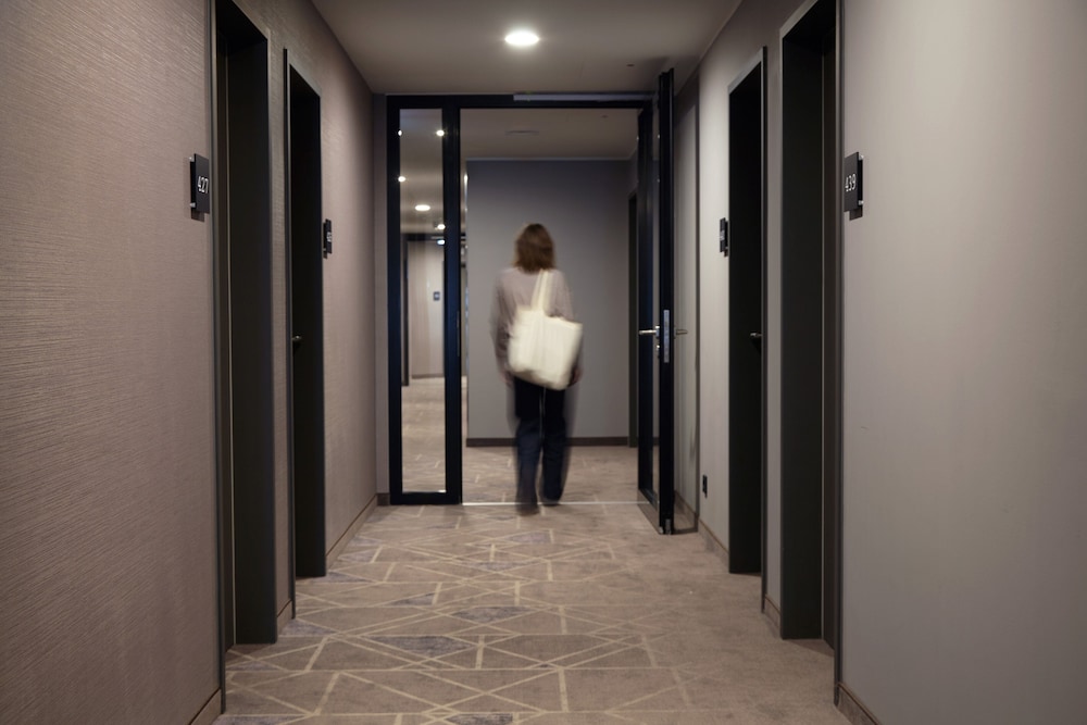 Holiday Inn - the niu, Hub Dusseldorf Messe by IHG — Hotel building in Düsseldorf, North Rhine-Westphalia