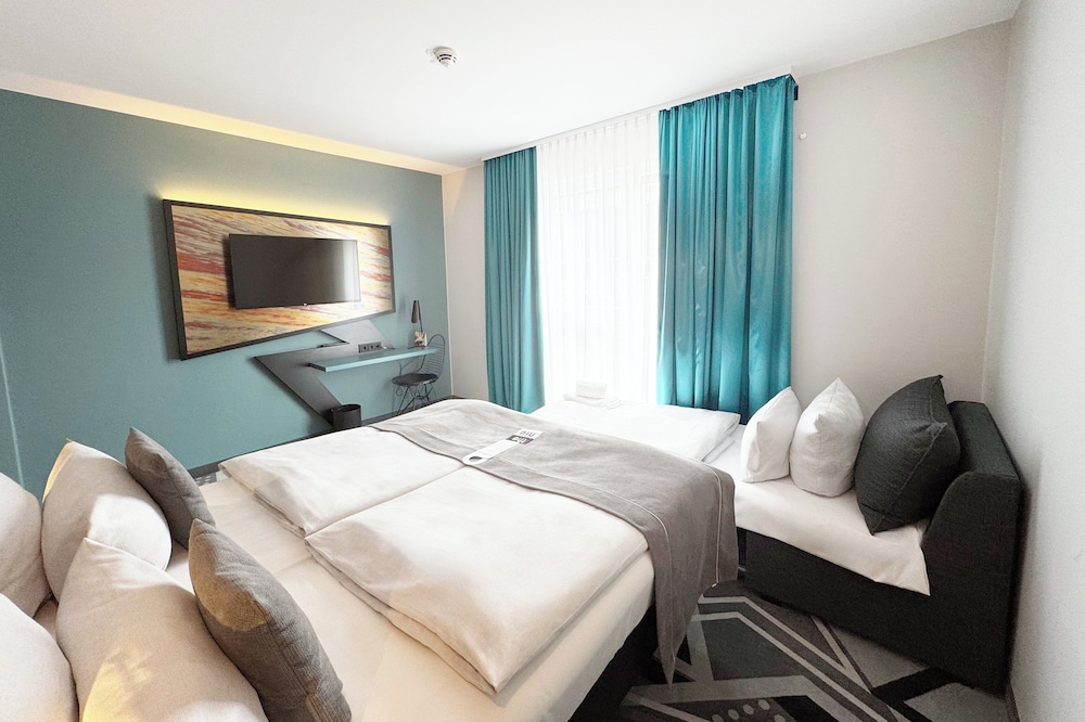Holiday Inn - the niu, Flash Berlin Charlottenburg by IHG — Hotel rooms in Berlin, Berlin