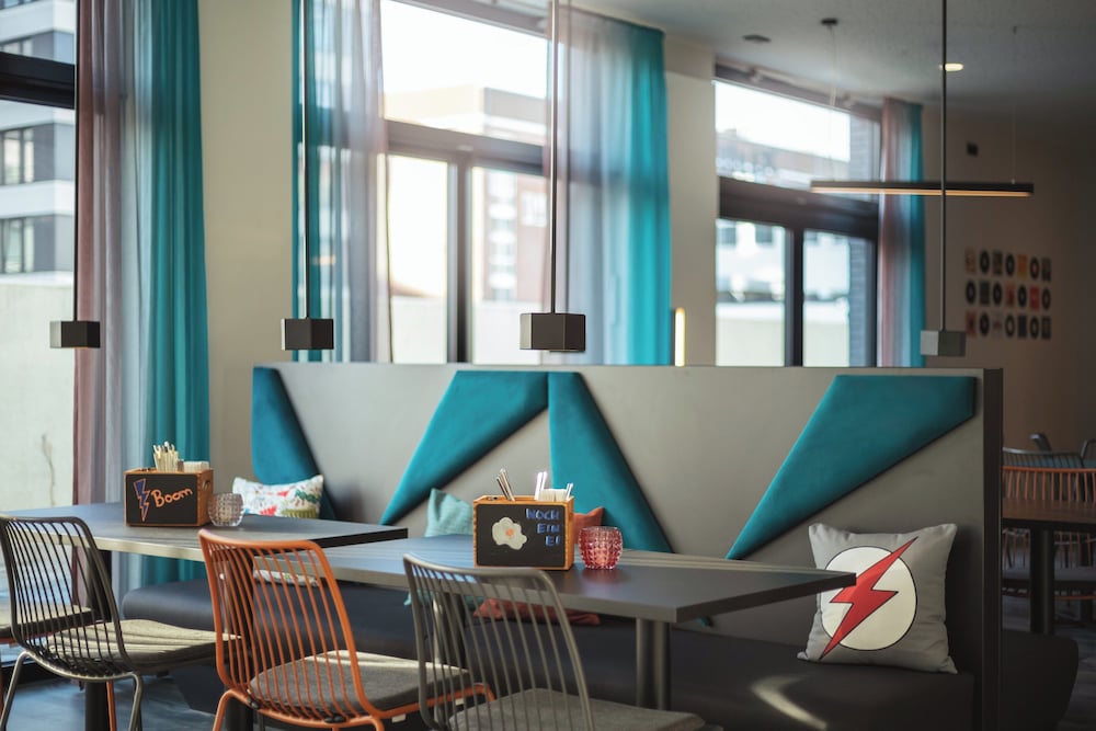 Holiday Inn - the niu, Flash Berlin Charlottenburg by IHG — Restaurant & bars in Berlin, Berlin