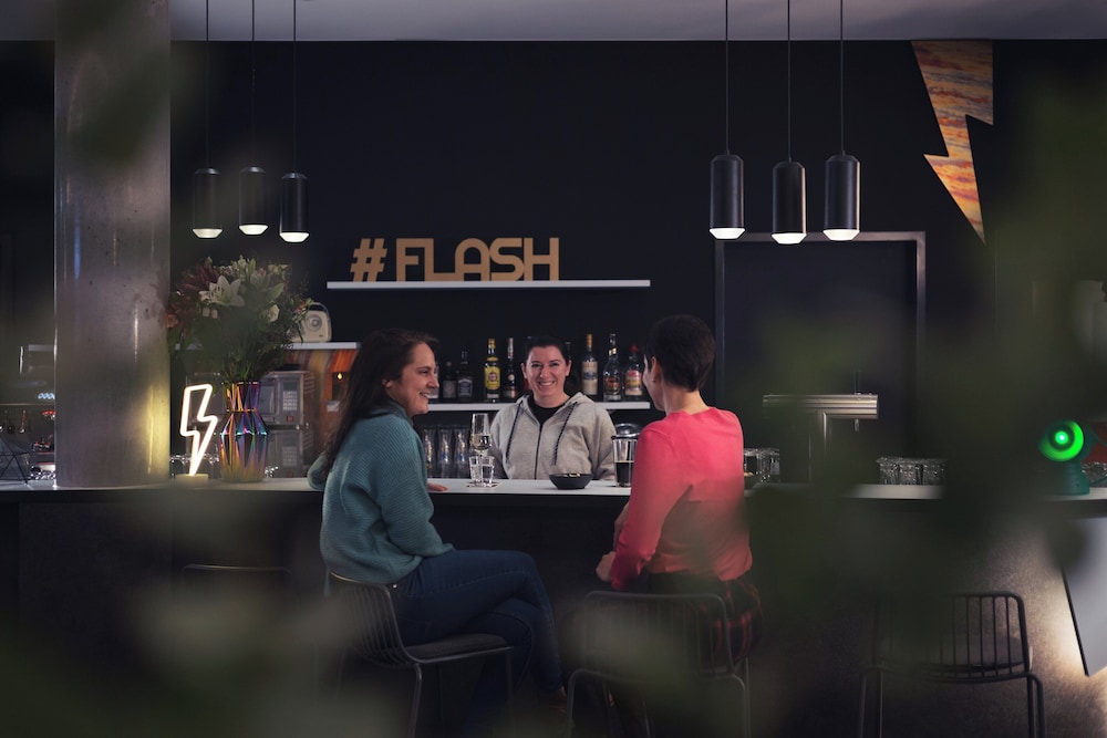 Holiday Inn - the niu, Flash Berlin Charlottenburg by IHG — Restaurant & bars in Berlin, Berlin