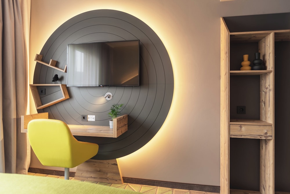 Holiday Inn – the niu, Mill Cologne Mülheim by IHG — Hotel rooms in Cologne, North Rhine-Westphalia