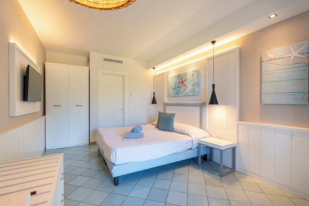 Mangia's Pollina Resort — Hotel rooms in Pollina, Sicily