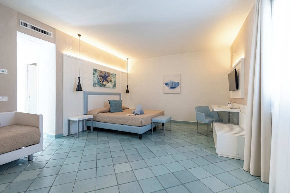 Mangia's Pollina Resort — Hotel rooms in Pollina, Sicily
